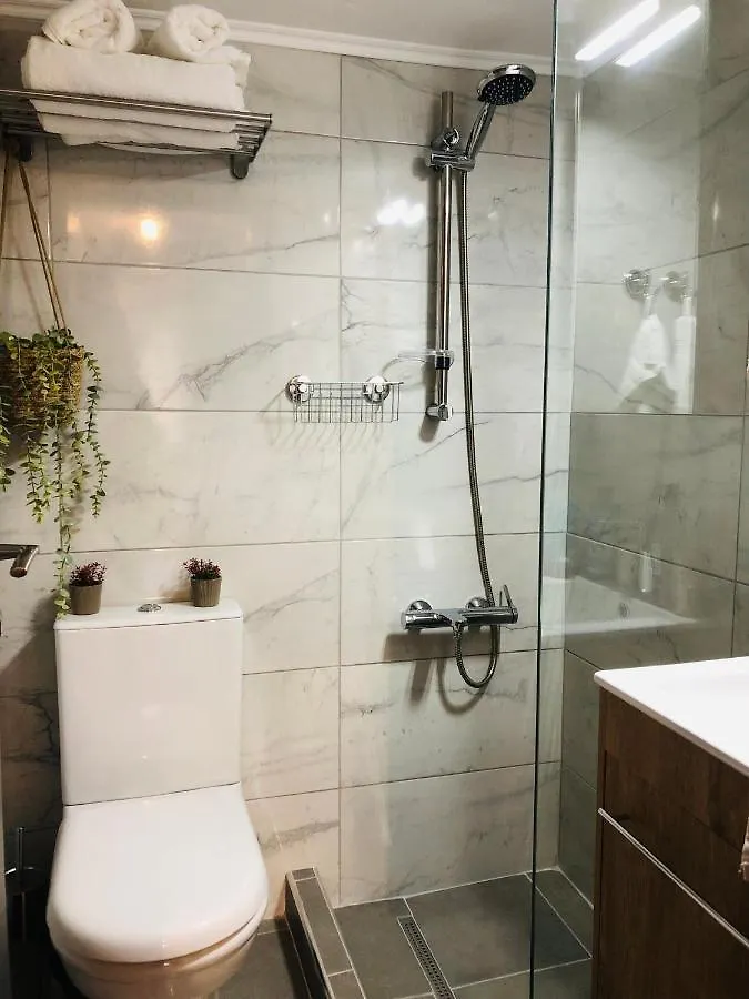 G&G City Center Luxury Studio 테살로니키 0*,
